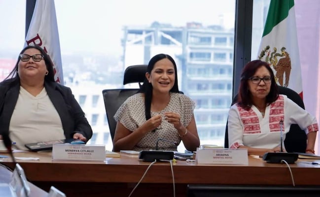 Bienestar se reúne con jornaleros de Baja California; abordan estrategias para garantizar derechos laborales