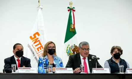 Recibe SEP Pliego Nacional de Demandas del SNTE; exigen mejoras a condiciones salariales y profesionales