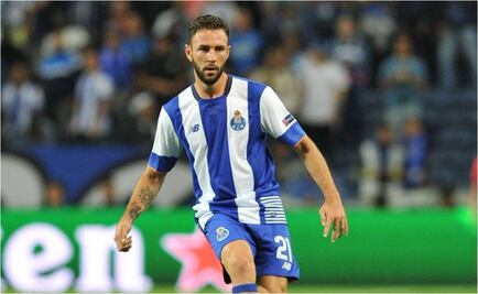 Miguel Layún responde al Porto con otro gol