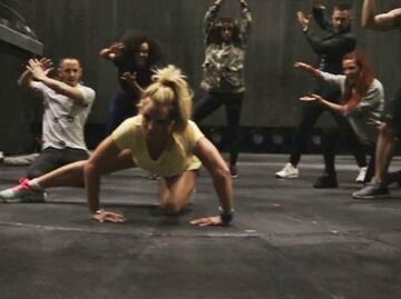 Britney Spears entra al #MannequinChallenge