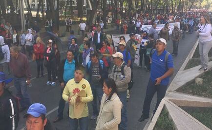 CNTE llega a Senado tras marchar por Reforma 