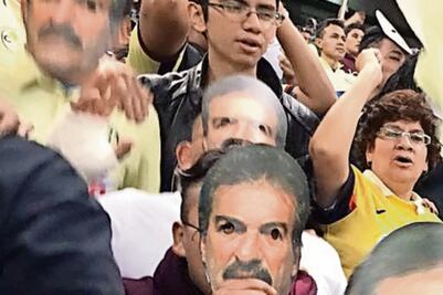 Máscaras de apoyo a Ricardo