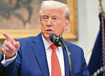 Llueven burlas y críticas a gobierno de Trump tras incluir a periodista a “chat de guerra” con funcionarios; exigen investigación