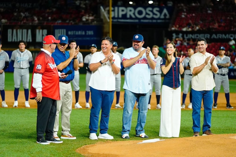Con una asistencia de 18 mil aficionados se disputó el encuentro entre los Tomateros de Culiacán contra Algodoneros de Guasave. Foto: Especial