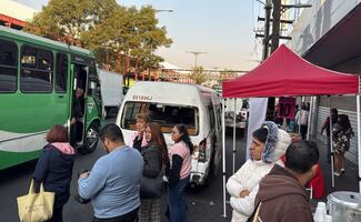 Pipa choca con transporte público en Tepalcates; deja ocho lesionados