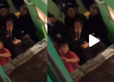 Nahuel Guzmán agrede a aficionados tras la eliminación de Tigres