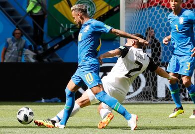 Sufrida victoria de Brasil sobre Costa Rica