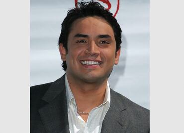 Detienen al cantante Manny Manuel por conducir ebrio