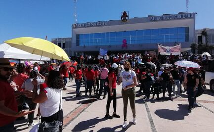 Magisterio protesta previo a visita de Adán Augusto López a Baja California Sur 