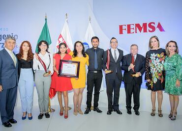 Tec de Monterrey y FEMSA premian proyectos con impacto social