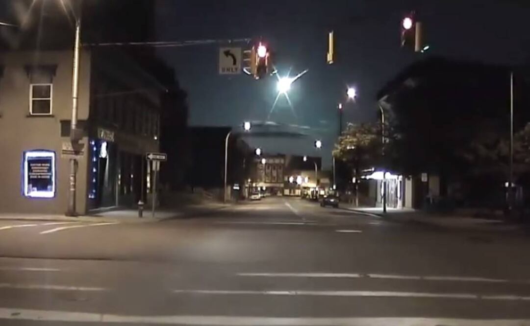 El meteorito fue grabado por un policía estadounidense y difundido por American Meteor Society. Foto: Captura YouTube