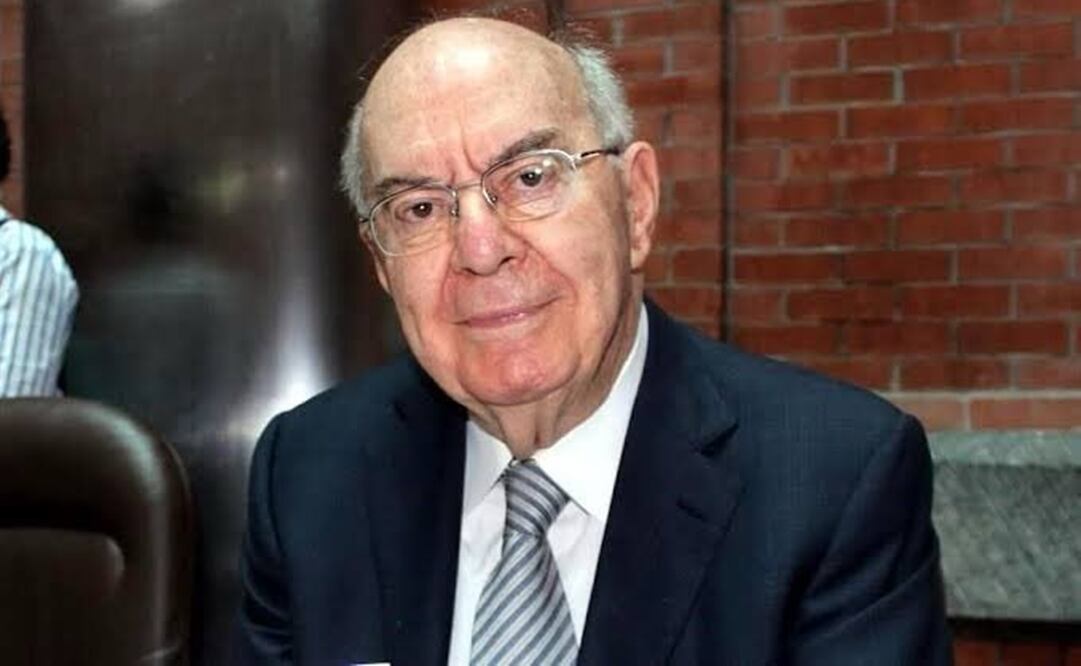 Alejandro Garza Lagüera inició su carrera en Cervecería Cuauhtémoc a los 22 años, de acuerdo con el libro de su autoría “Mis años en Cervecería Cuauhtémoc”, donde trabajó como asistente de la Gerencia de Ventas hasta alcanzar la Dirección General en 1960. Foto: X @miguelbtrevino