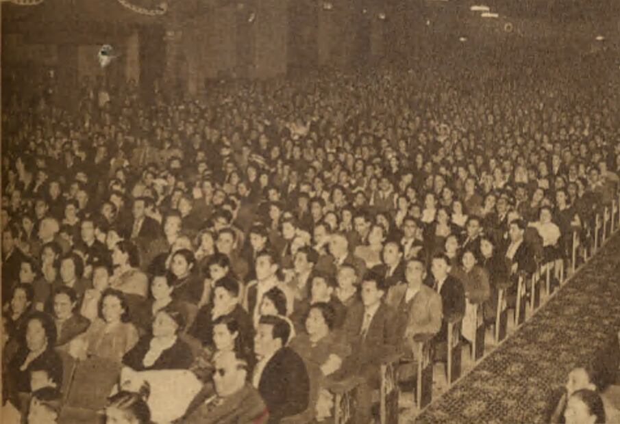 La inmensidad del Palacio Chino se observa en esta imagen, en la que se observa la lujosa alfombra que tenía el recinto en 1940. Hemeroteca EL UNIVERSAL.