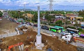 Avanza estación Cantera de la Línea 4 del Cablebús en Coyoacán; montan estructuras
