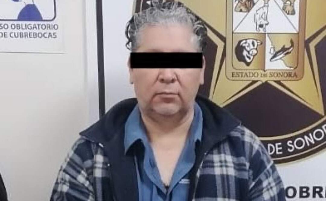 El sujeto identificado como Ernesto “N”, de 49 años, fue detenido por fraude en agravio de 5 personas en Cajeme, Sonora (07/02/2025). Foto: Fiscalía de Sonora