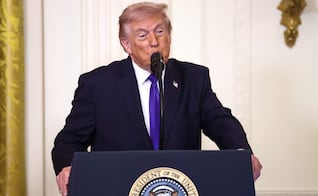 Trump dice que debe "participar" en elección de próximo líder de Irán; "hijo de Jamenei es un peso ligero", afirma