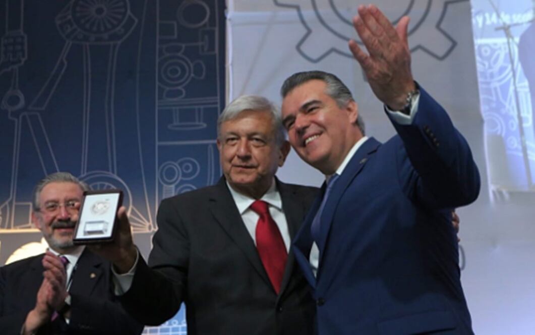 El presidente electo, Andrés Manuel López Obrador, sostuvo que la Concamin es una institución fundamental en la historia del país. Foto: @CONCAMIN