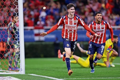 Cubo Torres se siente orgulloso de lo que está logrando la Hormiga González con Chivas