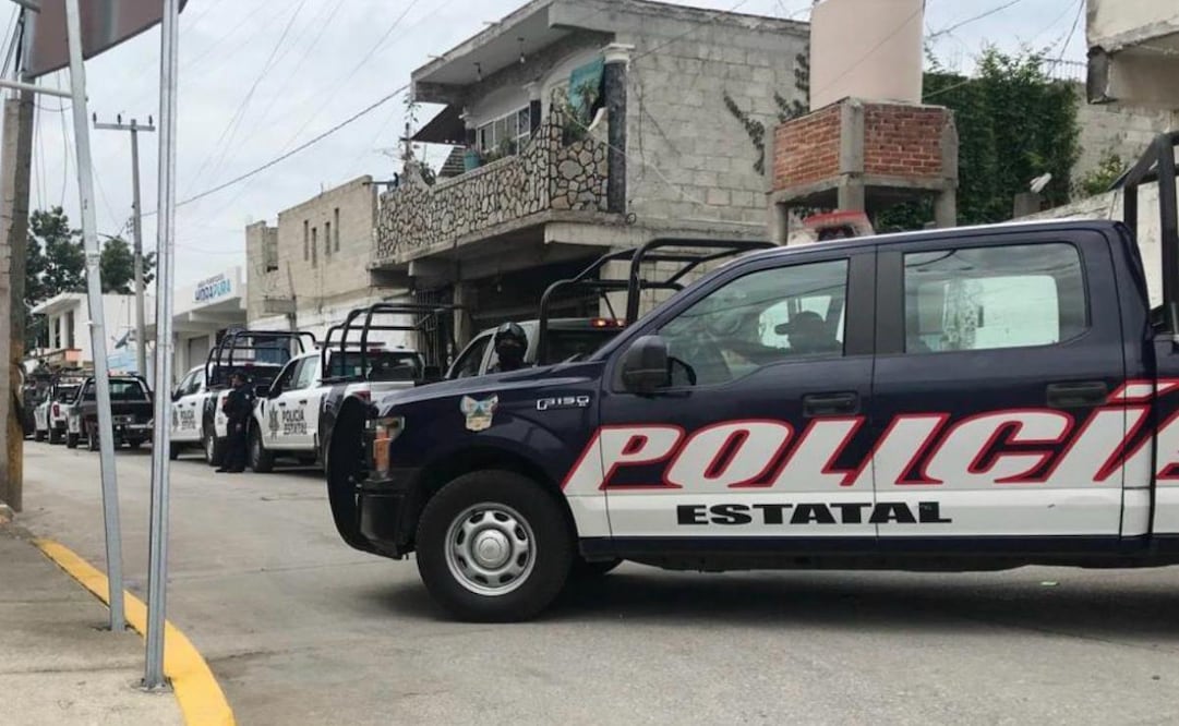 Detienen a mandos policiacos de Tezontepec de Aldama, Hidalgo; investigan presuntos vínculos con delincuencia organizada.
Foto: Especial.