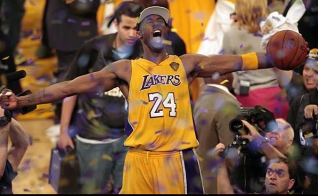 Bad Bunny rinde tributo a Kobe Bryant. Foto: Especial 