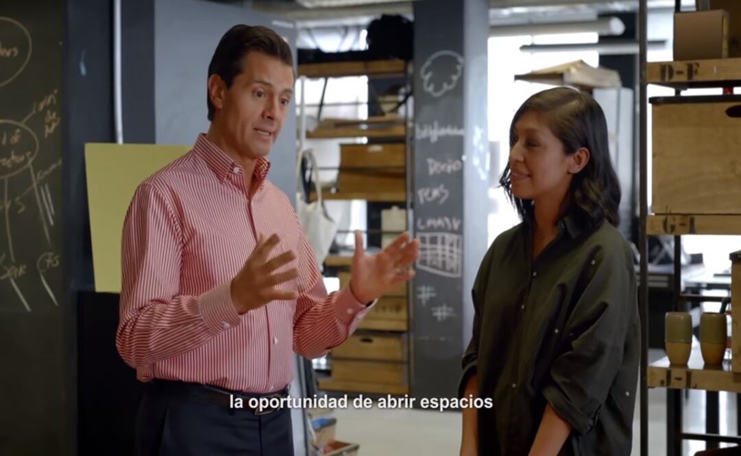 FOTO: escena de uno de los mensajes de Presidencia por el 5to Informe