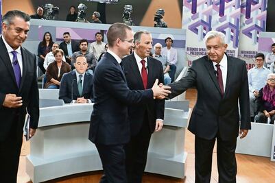 Anaya y Meade, a la delantera en gastos