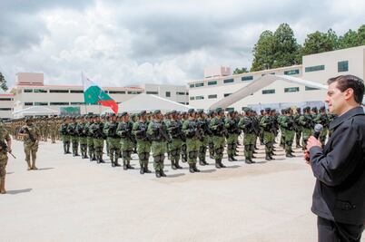 Hay que cuidar a nuestros soldados, dice Peña Nieto
