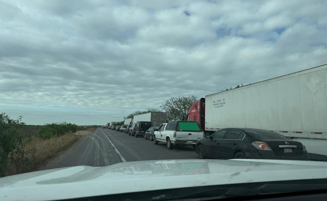 Bloqueo carretero en San Fernando cumple segundo día. Foto: Especial