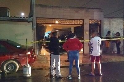 Matan de 4 balazos a sujeto frente a su casa 