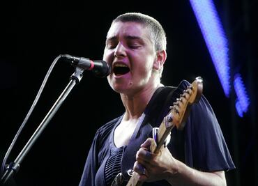 Sinead O'Connor no quiere estar con "gente blanca porque es asquerosa"
