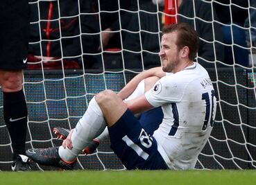 Harry Kane se lesiona en el juego ante el Bournemouth