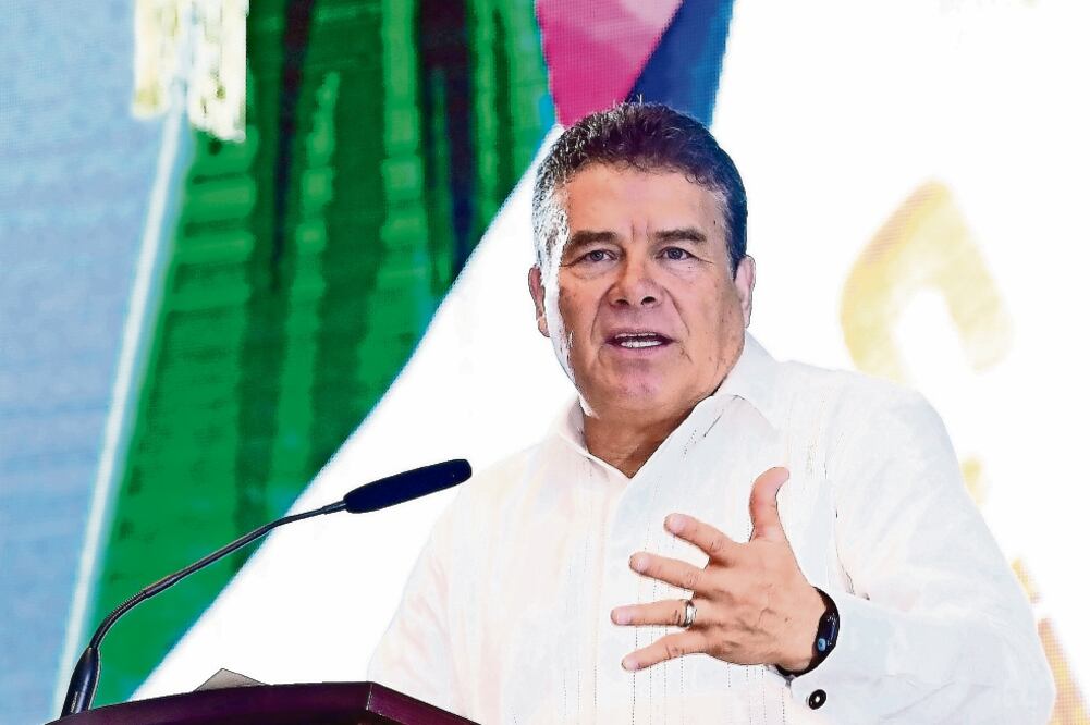 “No queremos el poder”. Juan Díaz de la Torre, líder del SNTE, afirma que por primera vez en 25 años el sindicato no busca el poder (FOTO: ARCHIVO EL UNIVERSAL)