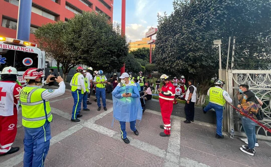 La banda convocó a sus fans para un concierto gratuito que se llevaría a cabo en la explanada de un centro comercial en la delegación Miguel Hidalgo.