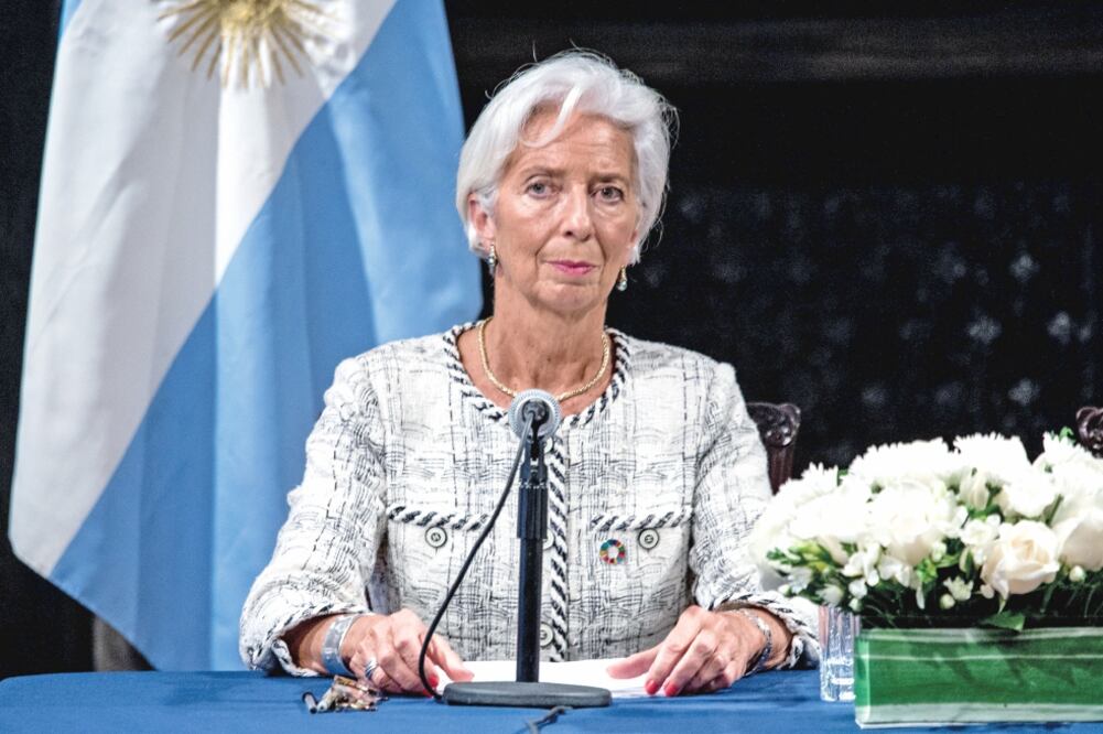 Consecuencias. El acuerdo que anunció Christine Lagarde implica que Argentina logre el equilibrio fiscal para 2019. Foto: ALBA VIGARAY. EFE