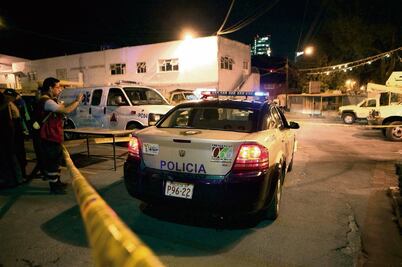 Detienen a tres sujetos por robar cable del Trolebús