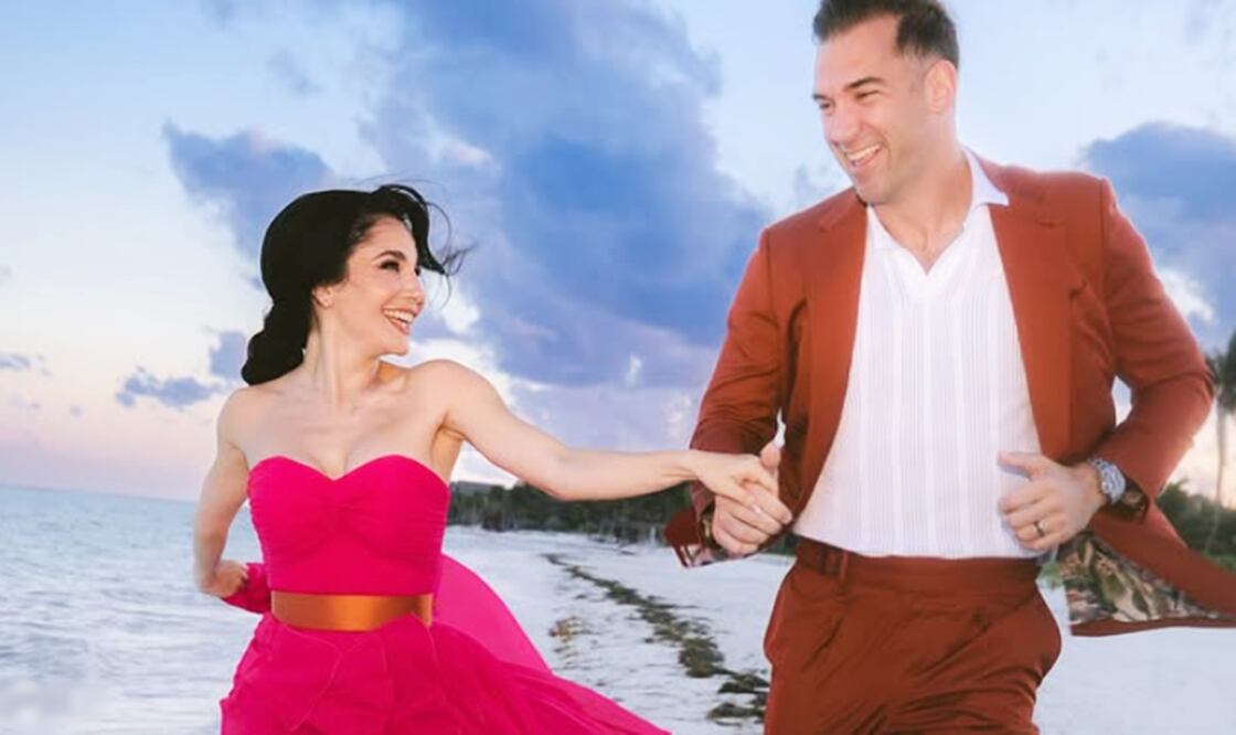 Martha Higareda y Lewis Howes esperan su primer hijo.
Foto: Instagram