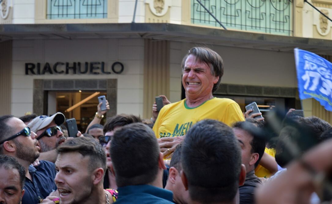 Jair Bolsonaro fue herido en el hígado, informan sus asesores, por lo que tuvo que ser sometido a laparoscopía (Foto: AFP)