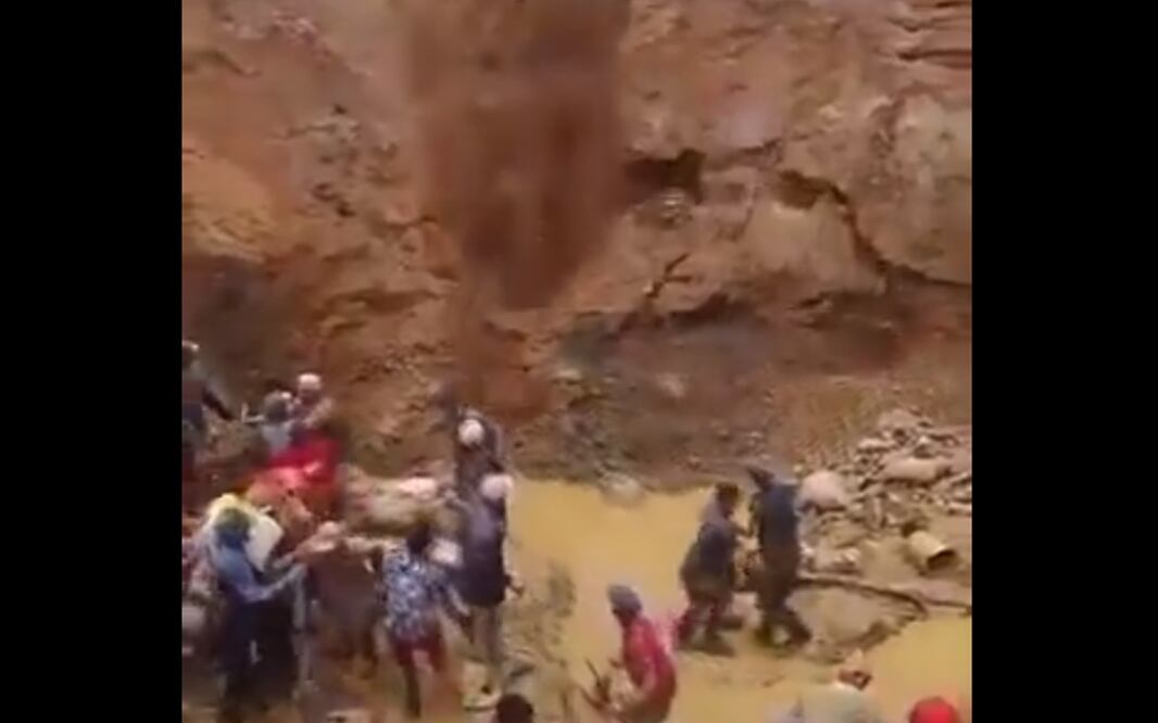 El derrumbe dejó varias víctimas mortales y un número sin determinar de heridos, algunos de ellos todavía sepultados. Foto: Tomada de Video