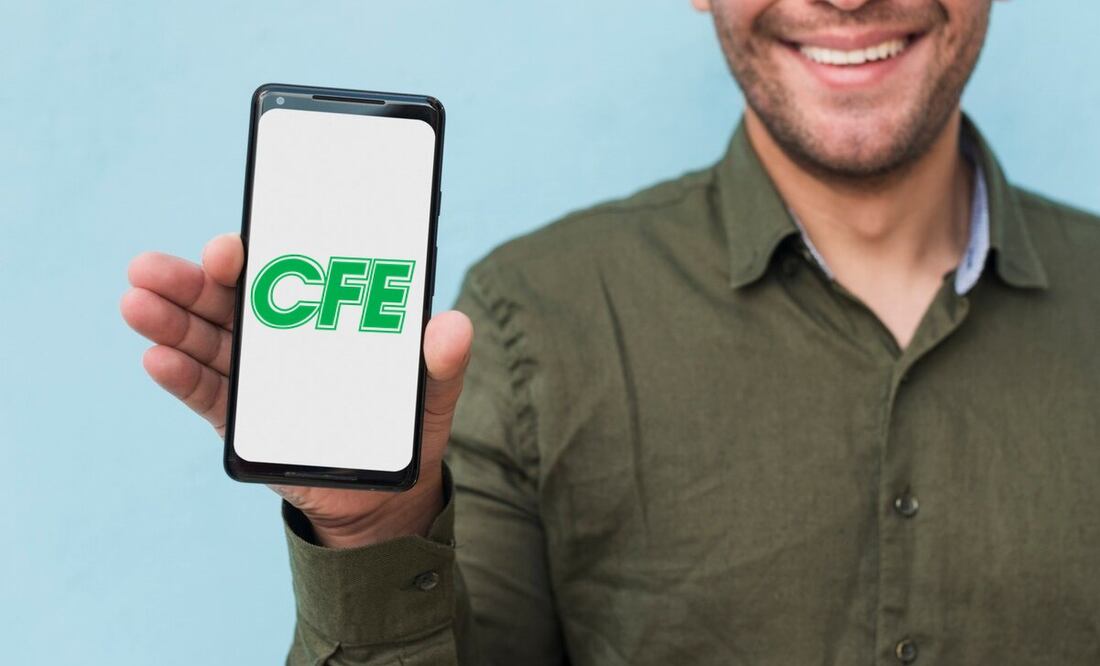 Consulta tu recibo de luz con el chatbot de la CFE. Foto: Freepik