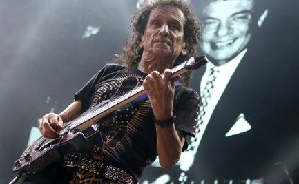 Alex Lora desata polémica por mandar "saludo" hasta Palacio Nacional