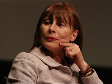 Tatiana Clouthier pide a federaciones explicar por selectivos a puerta cerrada