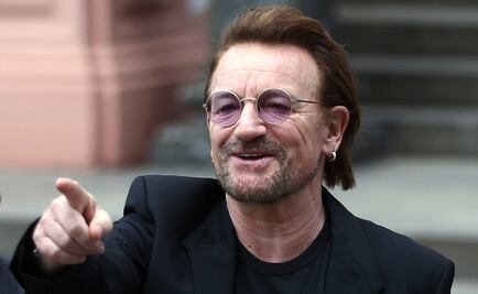 “Nunca se rindan”, dice Bono a familia de activista desaparecido