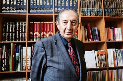 Eduardo Lizalde, honrado de ganar el Carlos Fuentes