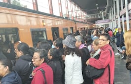 ¿Qué pasa en la Línea A del Metro CDMX? Reportan alta afluencia y retiro de un tren