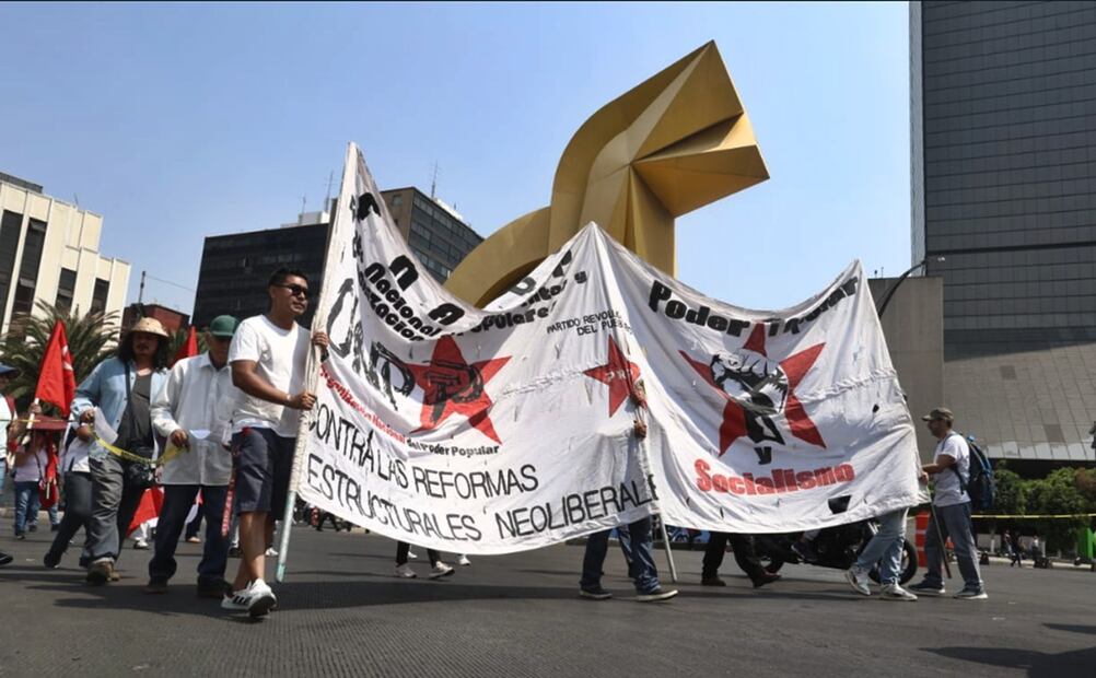 Colectivos de trabajadores se suman a la jornada de movilizaciones por el Día del Trabajo, el jueves 1 de mayo de 2025; comparten exigencia de reforma sobre 40 horas laborales. Foto: Gabriel Pano/EL UNIVERSAL