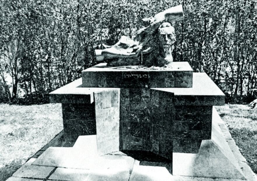 La Glorieta donde descansan pocas mujeres ilustres