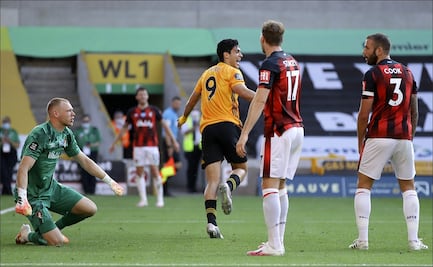 Raúl Jiménez anota el gol del triunfo ante el Bournemouth
