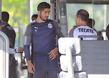 Jair Pereira es baja de Chivas