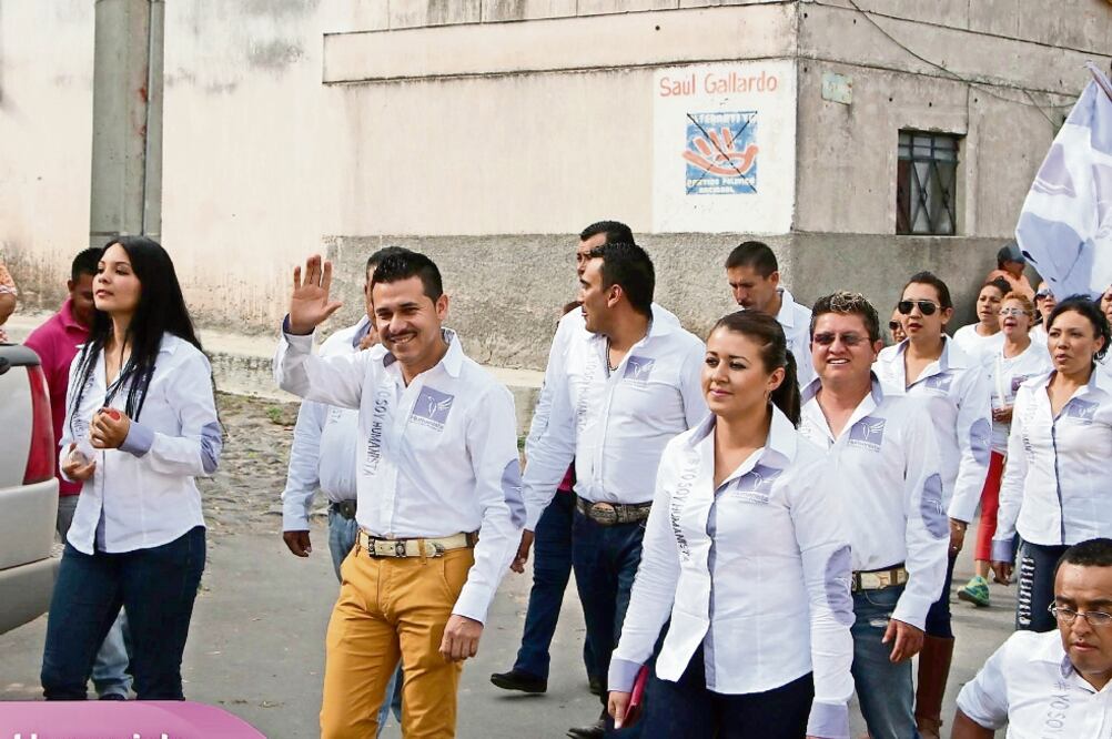 Según las investigaciones de la fiscalía, Ramón Sierra, secretario general del municipio, amenazó a la familia del presidente municipal, por lo que estuvo “a punto de suicidarse para salvaguardar” a sus seres queridos (TOMADA DE FACEBOOK)