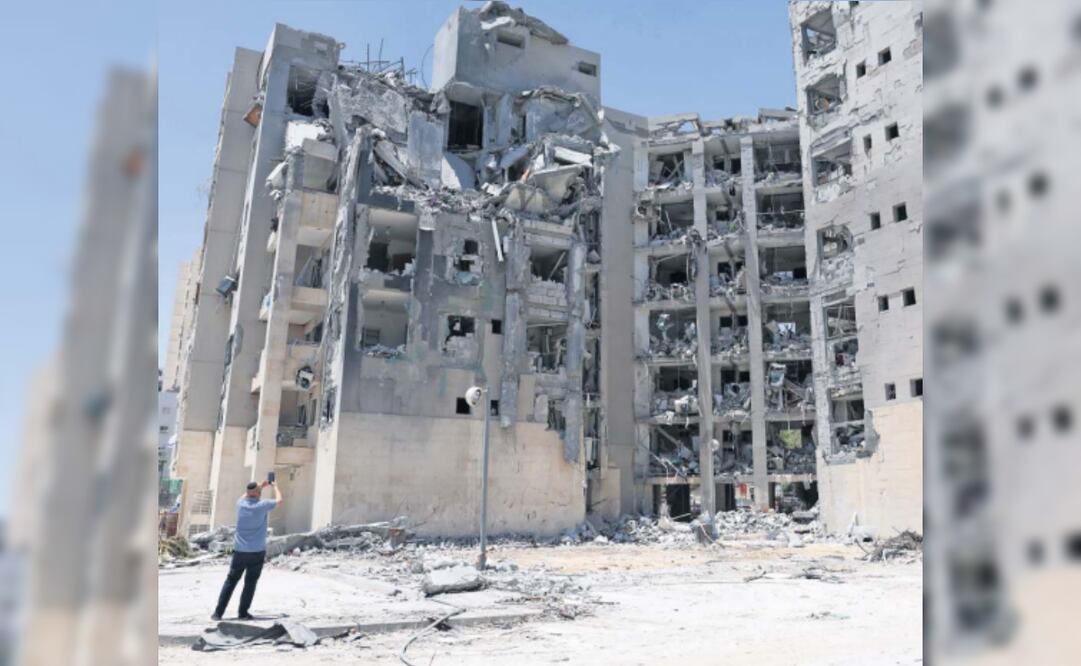 Un edificio dañado por un misil iraní, en Be’er Sheva, en el sur de Israel. Foto: Abir Sultan / EFE